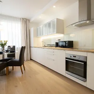 Apartament Krakovska, Praga