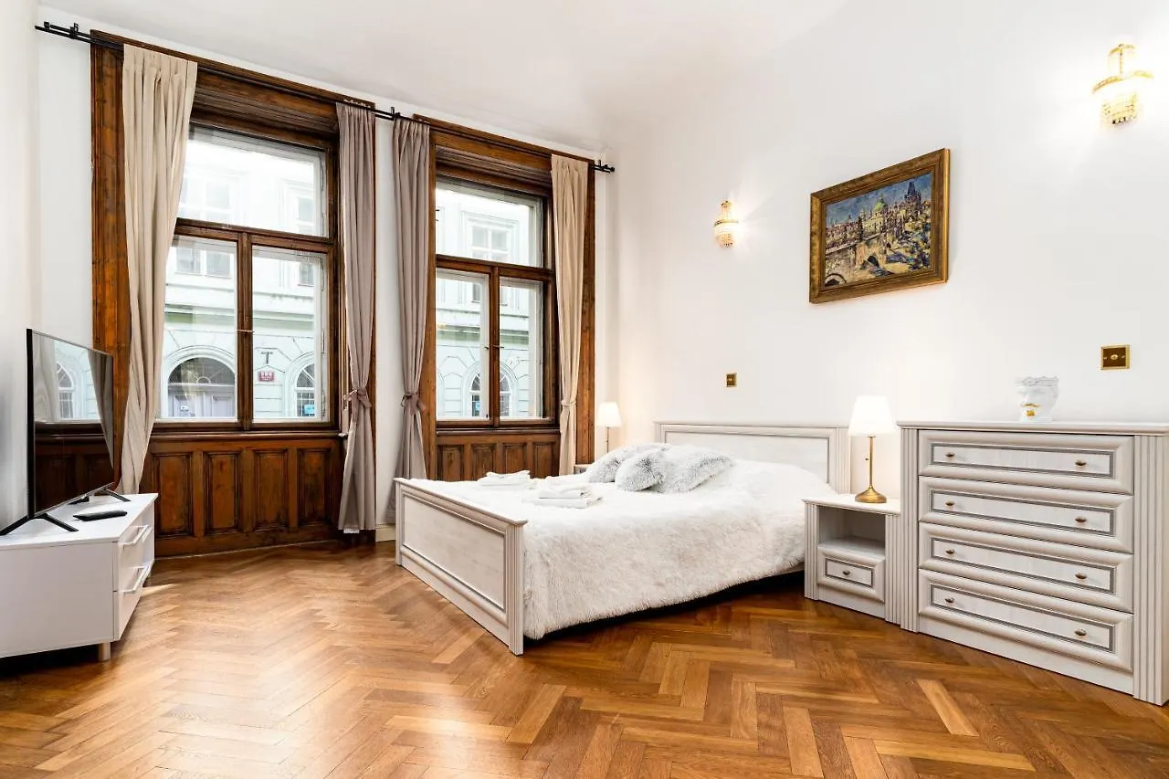 Apartament Magnificent King Suite Praga
