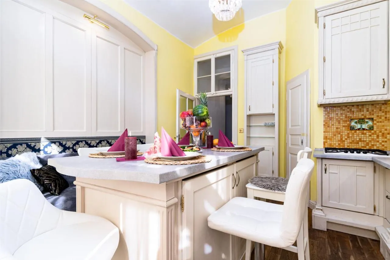 Magnificent King Suite Praga Apartament