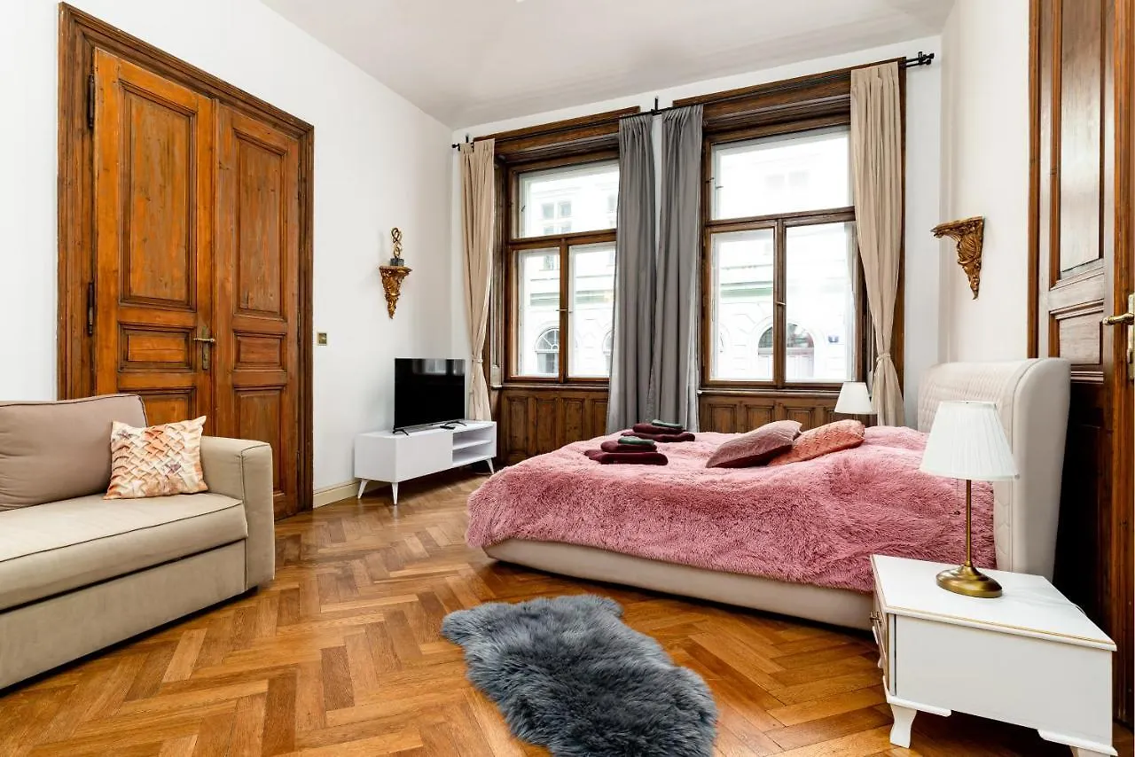 Magnificent King Suite Praga